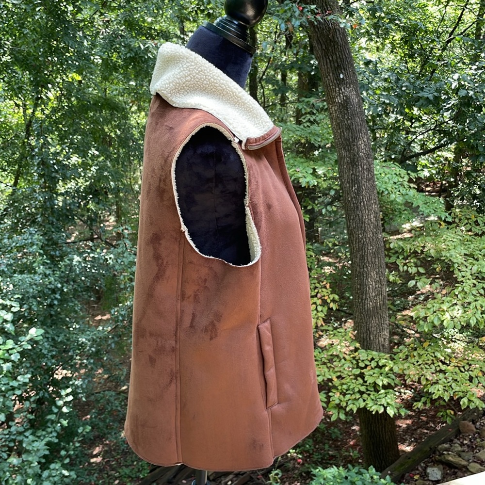LAUREN RALPH LAUREN VEGAN SHERPA ZIP VEST M - Picture 8 of 15